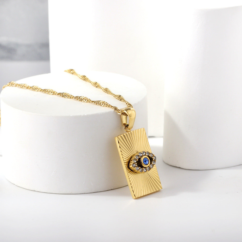 🎁 Blue Eye Necklace (100% off)
