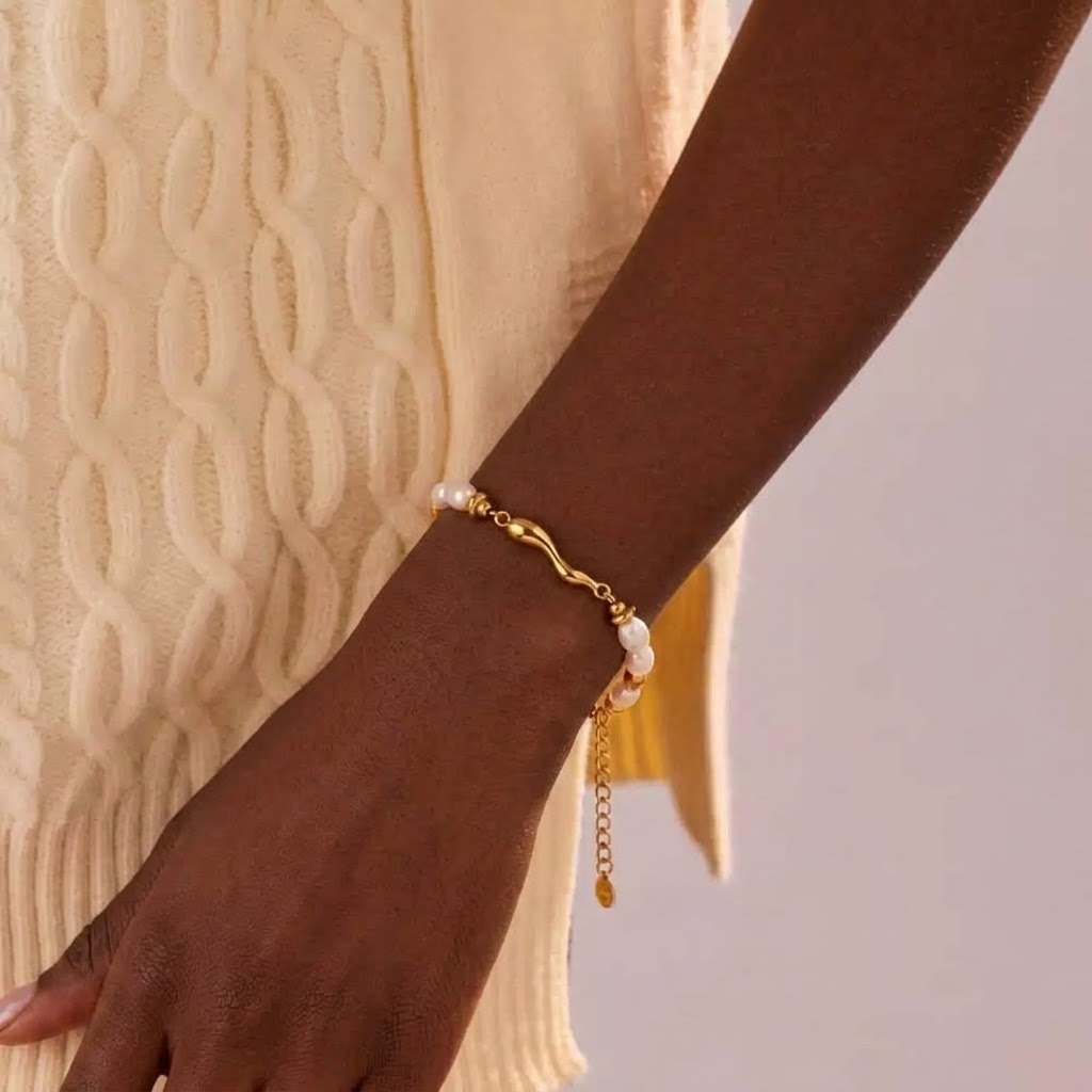 Pearl & Molten Gold Bar Bracelet