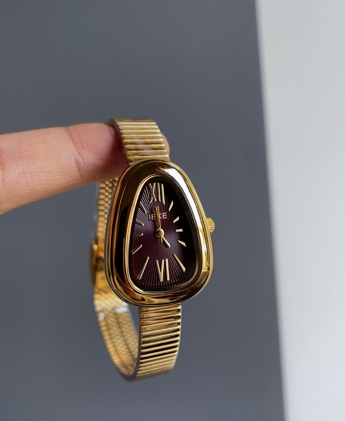 Isis Regal Vintage Watch