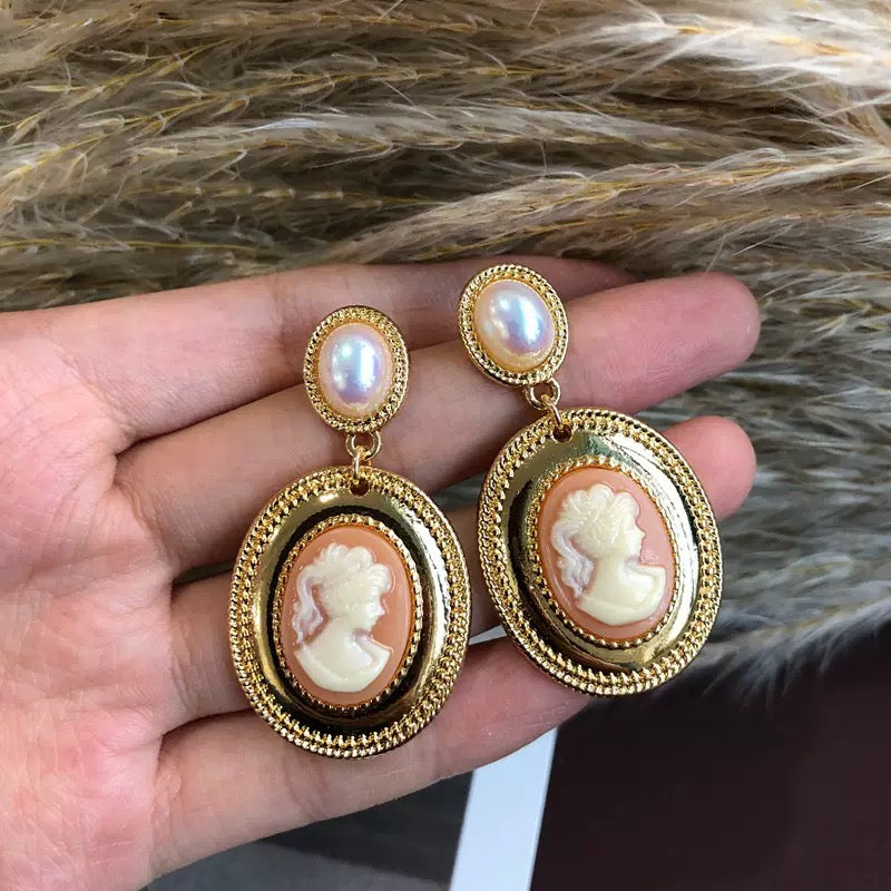 Elegant OBIRIN Drop Earring