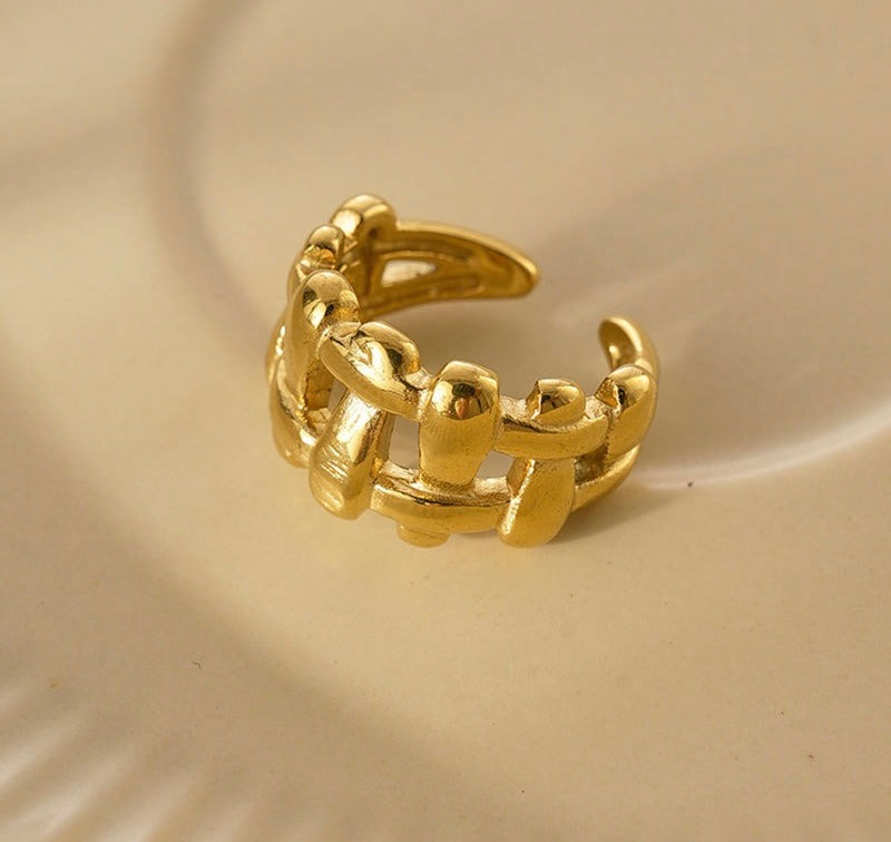 Sike Open Ring