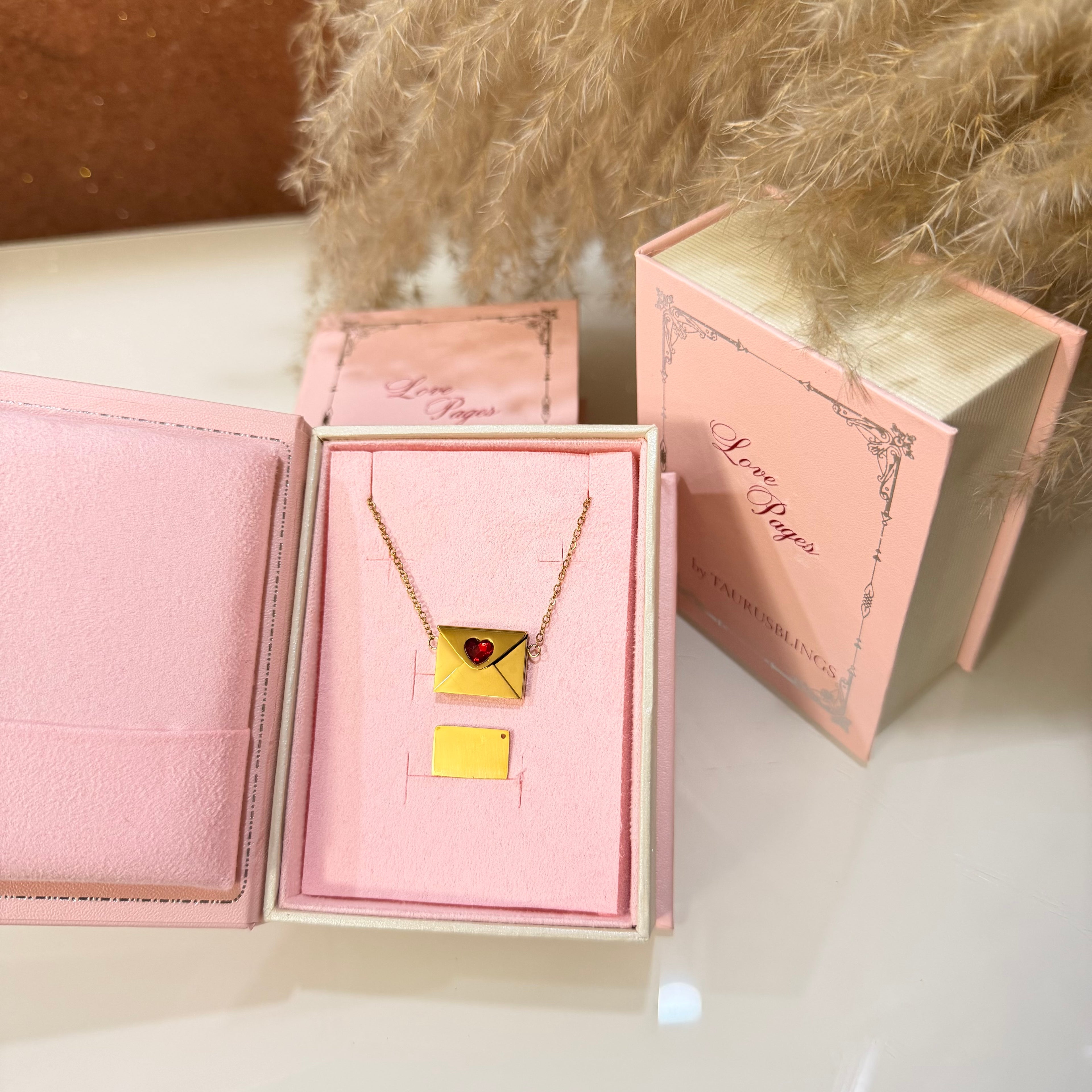 💌 Love Pages™ Necklace