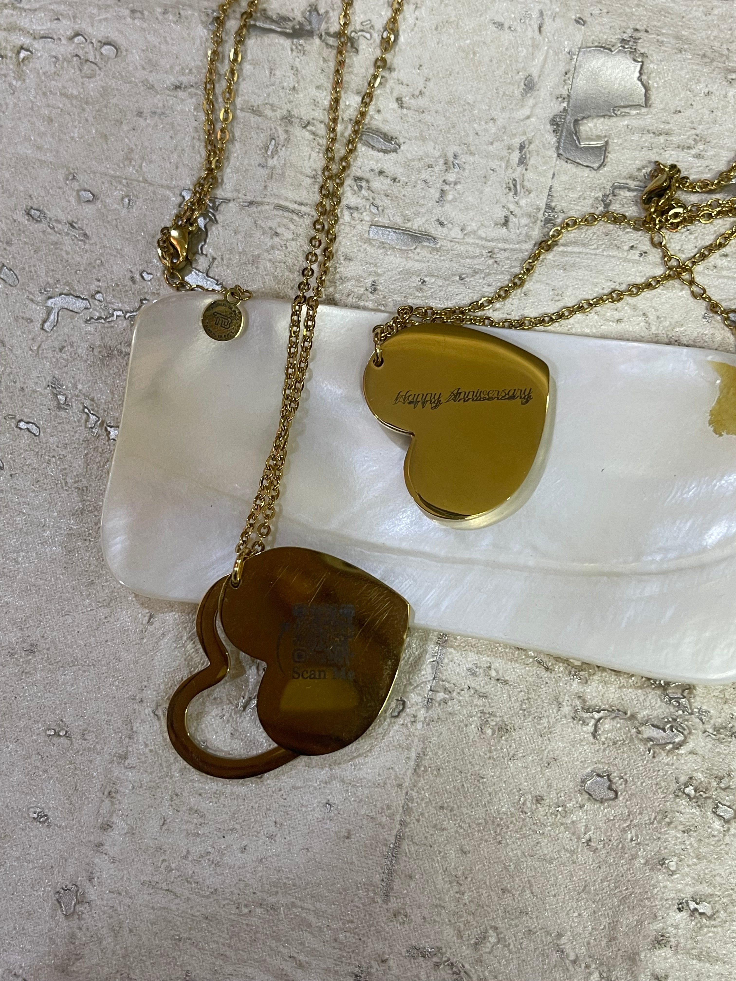 Nainah Love Forever Photo Necklace