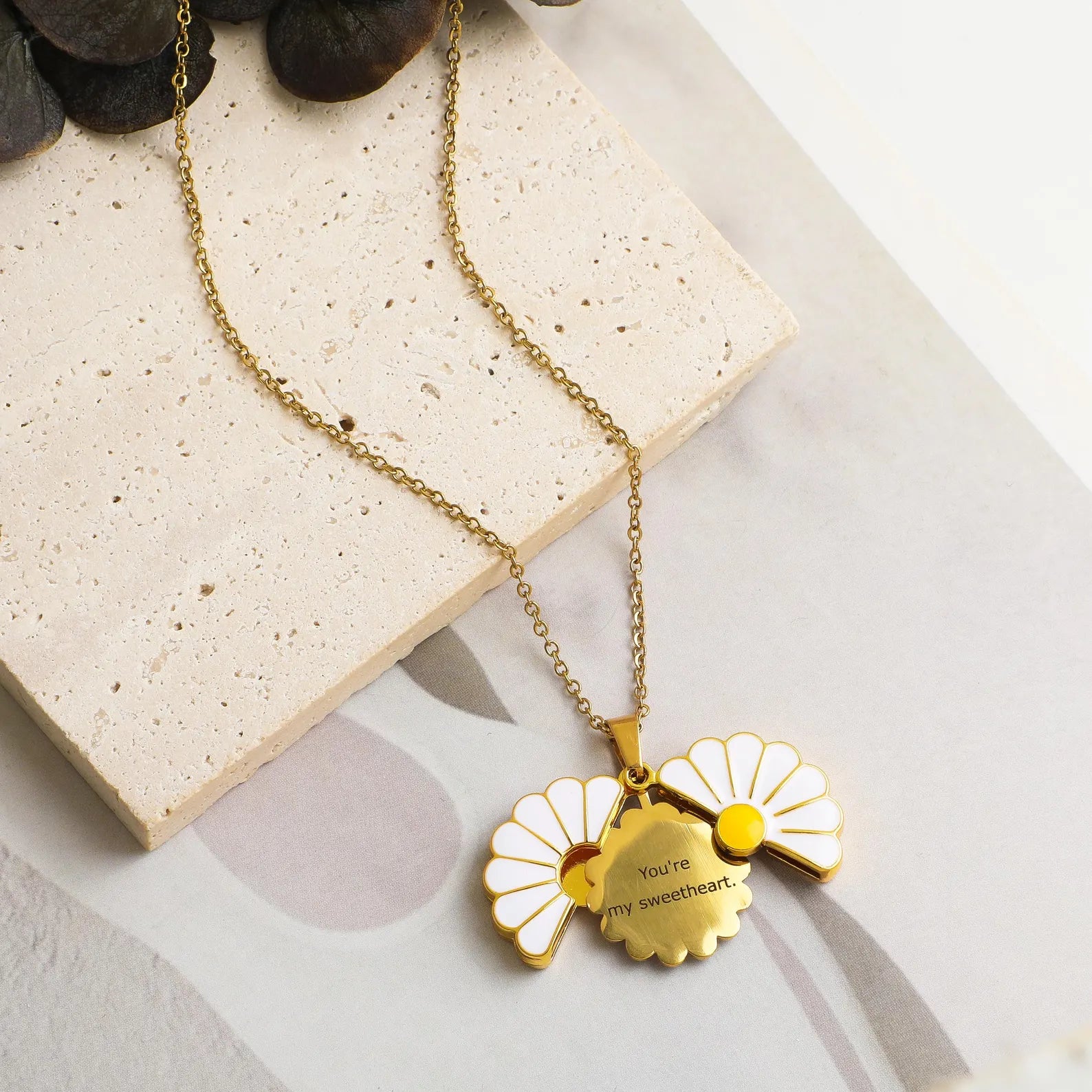 Daisy Pendant with a Hidden Plate