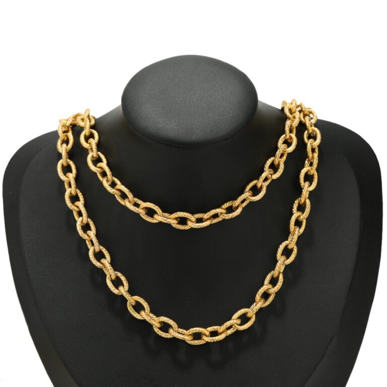 Lola Textured Chunky Chain